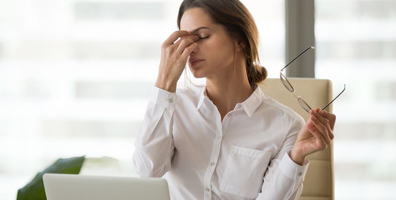 Emicrania oftalmica: quando il mal di testa è connesso a disturbi visivi