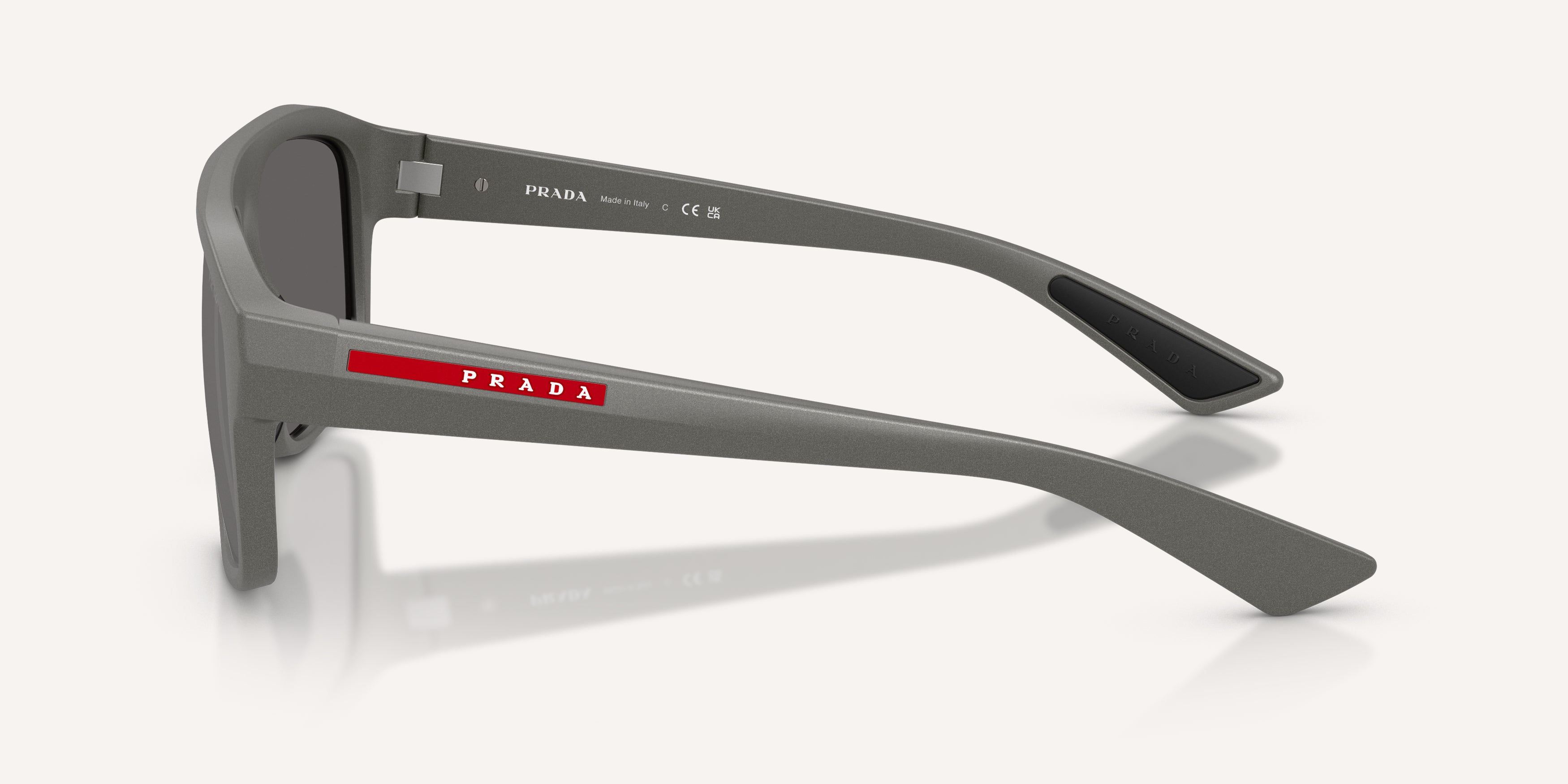 Prada Linea Rossa | 0PS B02S