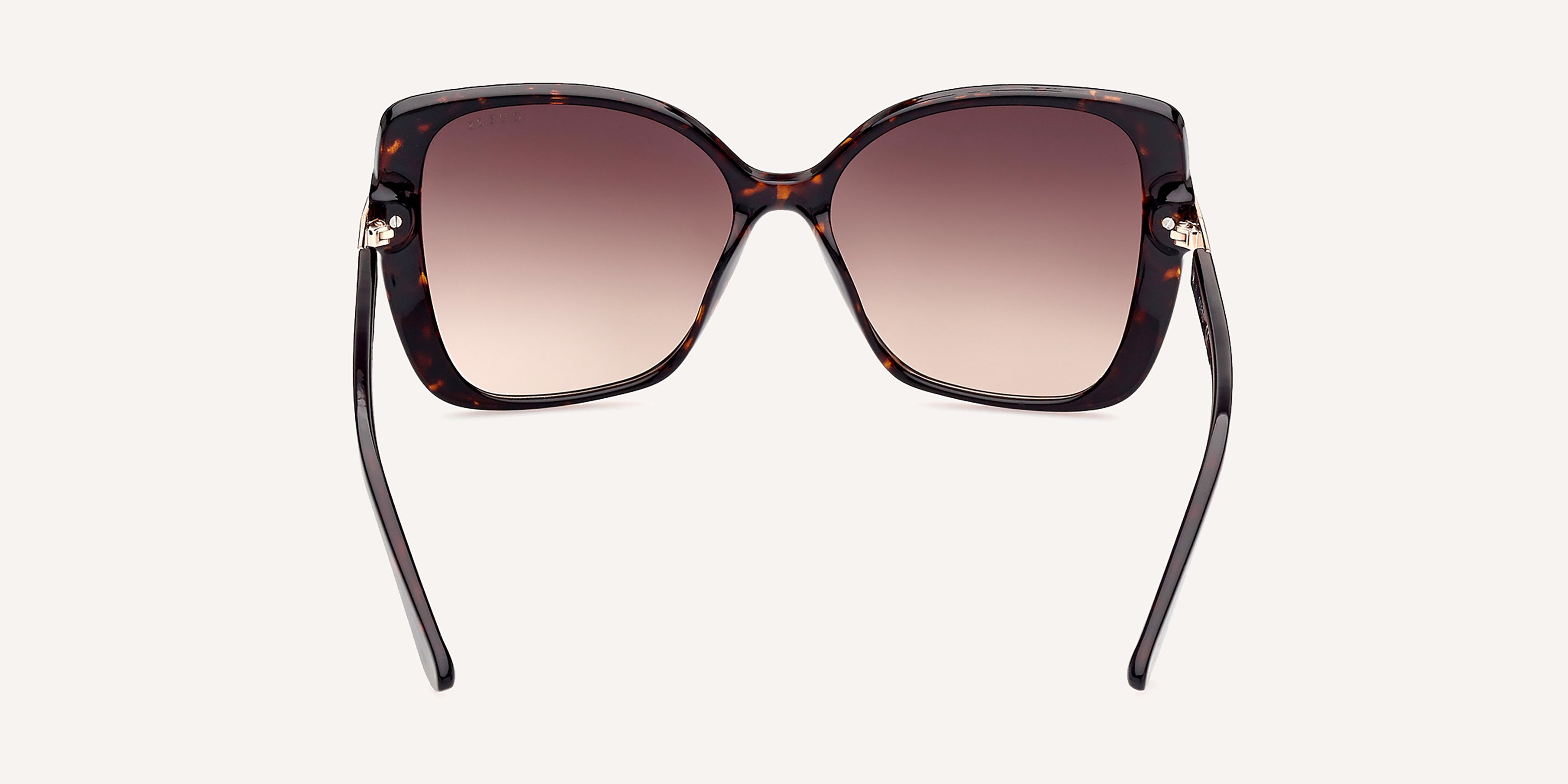 Guess | GU7820
